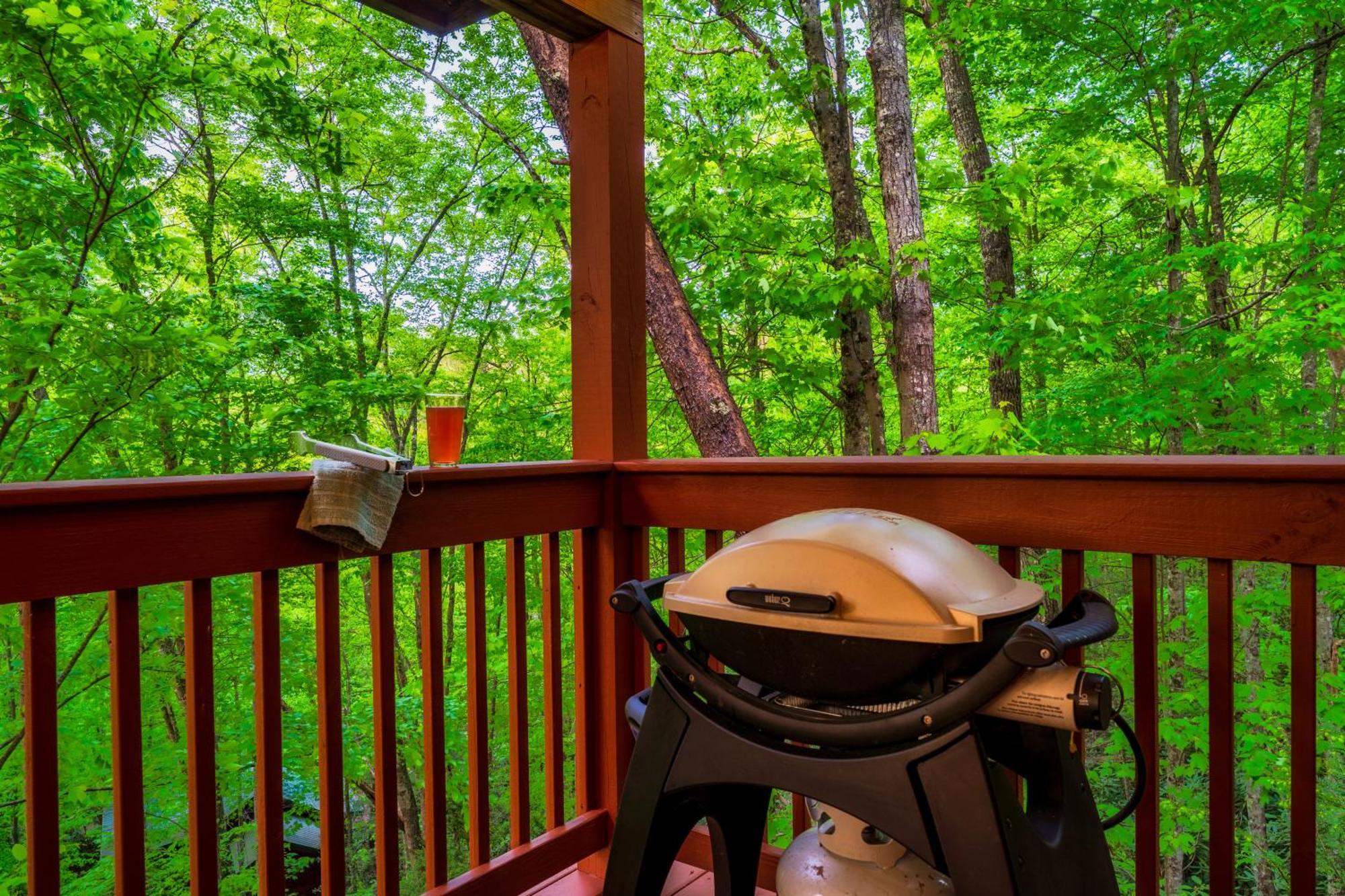 Cabin In A Gated Resort With Seasonal Resort Pool Pigeon Forge Exterior photo